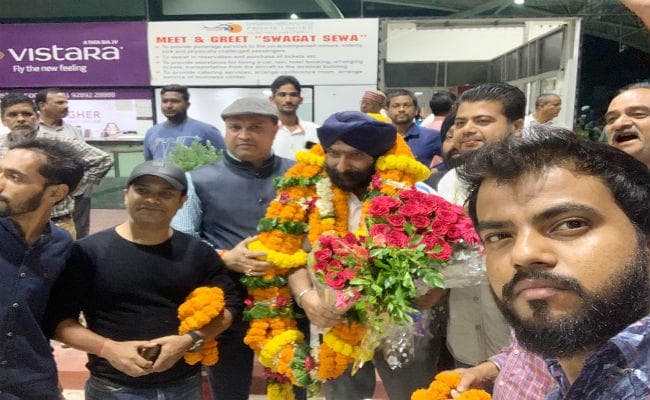 कॉमनवेल्‍थ में दो स्‍वर्ण जीतकर रांची लौटे इंद्रजीत सिंह का भव्‍य स्‍वागत