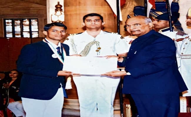 झारखंड के रवि व राजेंद्र को राष्ट्रपति ने किया सम्मानित