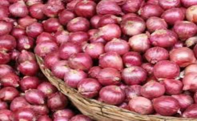 महंगाई की मार : अभी प्याज को भूलकर कुछ महीने सेब का लें स्वाद