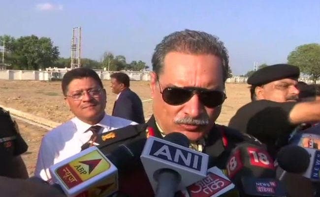 पाक की तरफ से आने वाले किसी भी सैन्य ड्रोन को नष्ट कर देंगे : लेफ्टिनेंट जनरल क्लेर