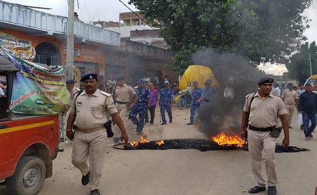नाबालिग से गैंगरेप के बाद वीडियो वायरल करने का मामला, विरोध में राजगीर में जमकर हंगामा