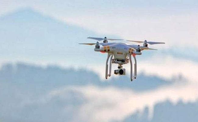 पाकिस्तान से आये जीपीएस लगे ड्रोन ने पंजाब में गिराये हथियार