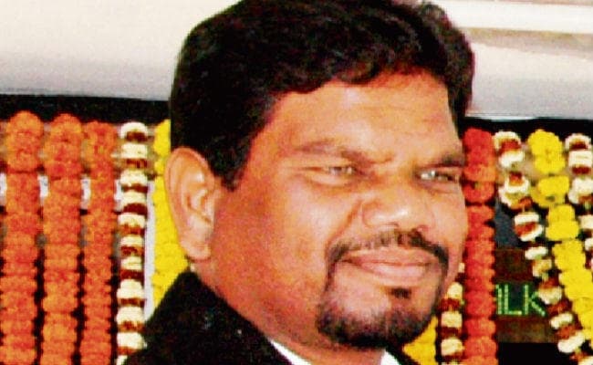 कमल किशोर की बाकी सजा माफ, दो को रिहाई