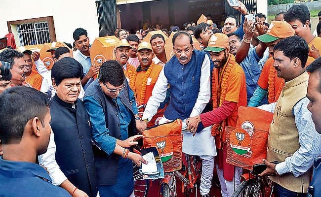 रांची : कमल दूत हुए रवाना, देंगे योजनाओं की जानकारी