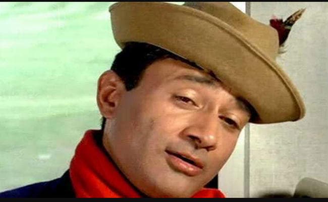 Dev Anand 100th Birth Anniversary: देव आनंद को याद कर आशा पारेख बोलीं- देव साहब को देखने के लिए ऐसा हुजूम…