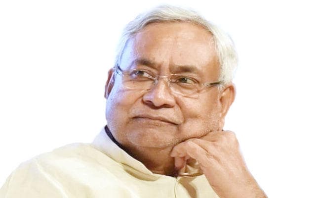 बुनियादी शिक्षा के दायरे को बढ़ाने की जरूरत, आठवें वर्ग तक के बच्चों की हो पढ़ाने की व्यवस्था : नीतीश कुमार