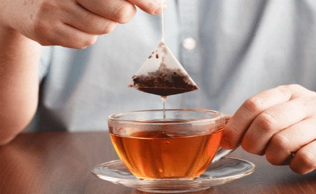 Plastic Tea Bag  यूजर्स सावधान! आपको हर रोज बीमार बना रही यह चाय