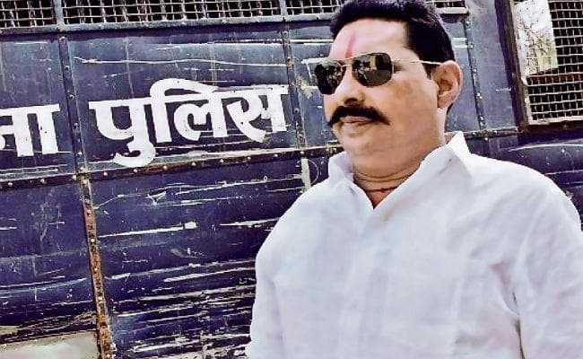 पुलिस ने पूछे 20 सवाल, मौसम में ठंडक के बावजूद अनंत को लग रही थी प्यास, था एक ही जवाब, एके 47, हैंडग्रेनेड मेरा नहीं