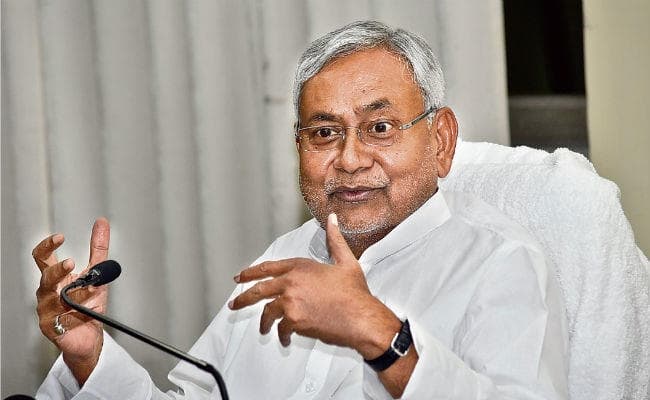 पटना : बाढ़ग्रस्त क्षेत्रों में बनाएं राहत कैंप : मुख्यमंत्री नीतीश कुमार