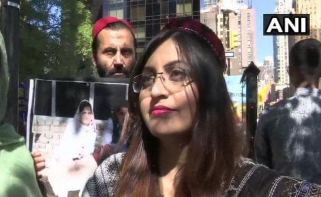 मानवाधिकार कार्यकर्ता गुलालाई इस्माइल ने खोली इमरान की पोल, कहा- निर्दोष पश्तूनों को मार रहा पाकिस्तान