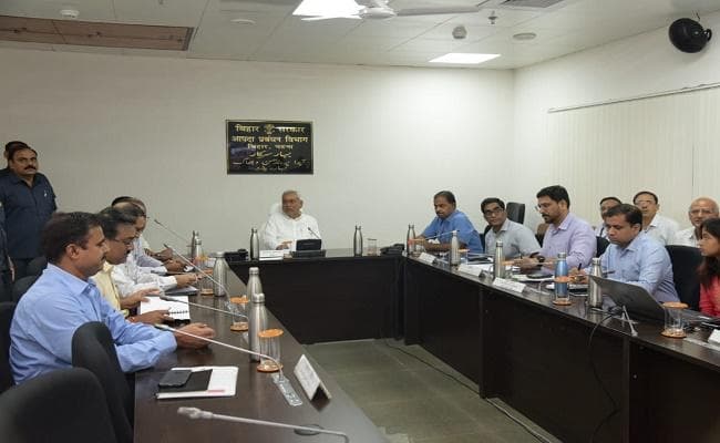 बिहार में भारी बारिश से उत्पन्न स्थिति की मुख्यमंत्री नीतीश कुमार ने जिलाधिकारियों से ली जानकारी