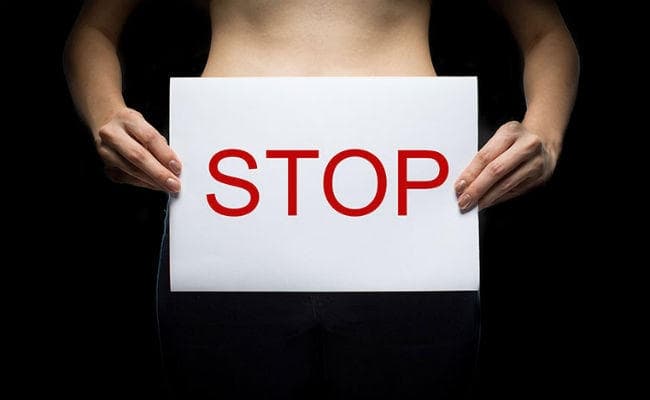 कार्यस्थल पर यौन उत्पीड़न के बारे में महिला आयोग ने कही यह जरूरी बात, जानें...