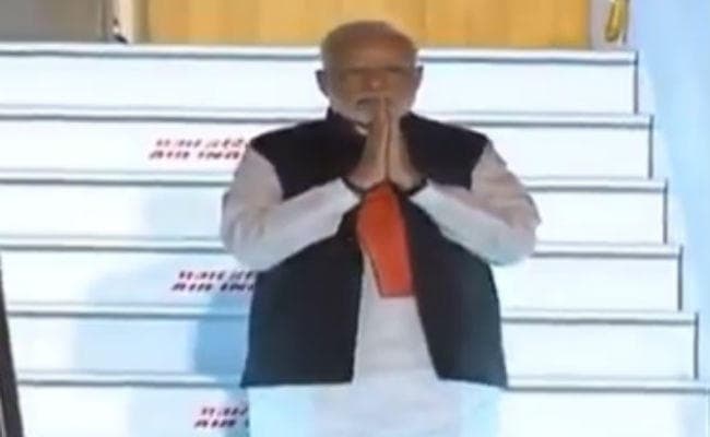 अमेरिकी दौरे से स्‍वदेश लौटे मोदी, बोले - पिछले 5 सालों में विश्व मंच पर बढ़ा है भारत के प्रति सम्मान