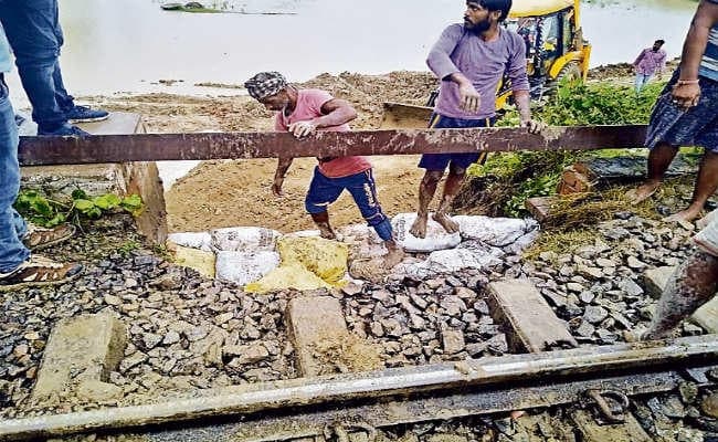 आफत की बारिश से सूबे में भारी तबाही