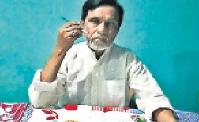 12वीं पास मोहम्मद जब्बार हैं शुद्ध शाकाहारी, ढाई वर्ष में लिखी बालक रामकथा