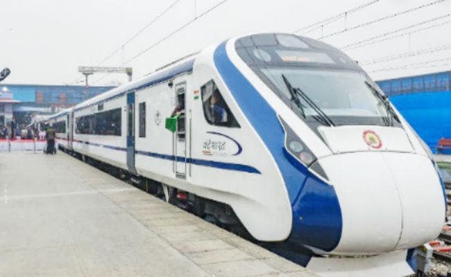 दिल्ली- कटरा वंदे भारत एक्सप्रेस का 5 अक्टूबर से व्यावसायिक संचालन, बुकिंग शुरू