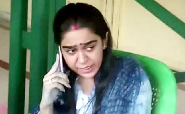 लालू आवास पर हाई वोल्टेज ड्रामाः धरने पर बैठी बहू ऐश्वर्या, देर रात मिली घर में इंट्री, पुलिस से वापस ली शिकायत