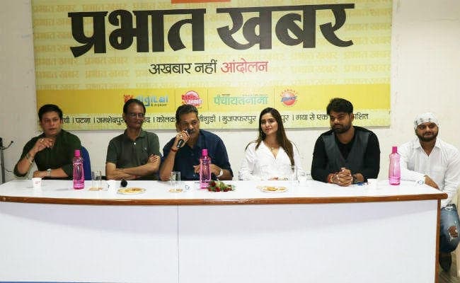 प्रभात खबर पहुंची फिल्‍म ''Kriket'' की टीम, कीर्ति आजाद ने खोले कई दिलचस्‍प राज