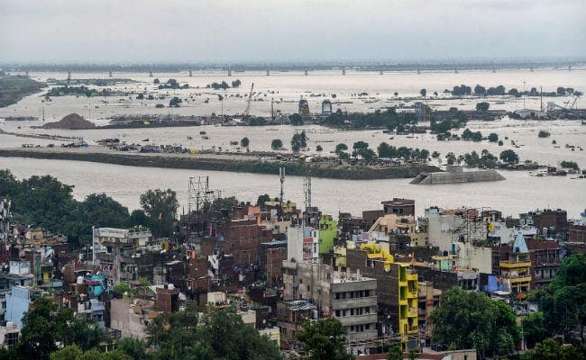 देशभर में वर्षाजनित हादसों में 134 लोगों की मौत, उप्र, बिहार में कई इलाके पानी में डूबे