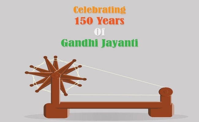 गांधी जयंती पर नोएडा में प्लास्टिक कचरे से बने सबसे बड़े चरखे का लोकार्पण