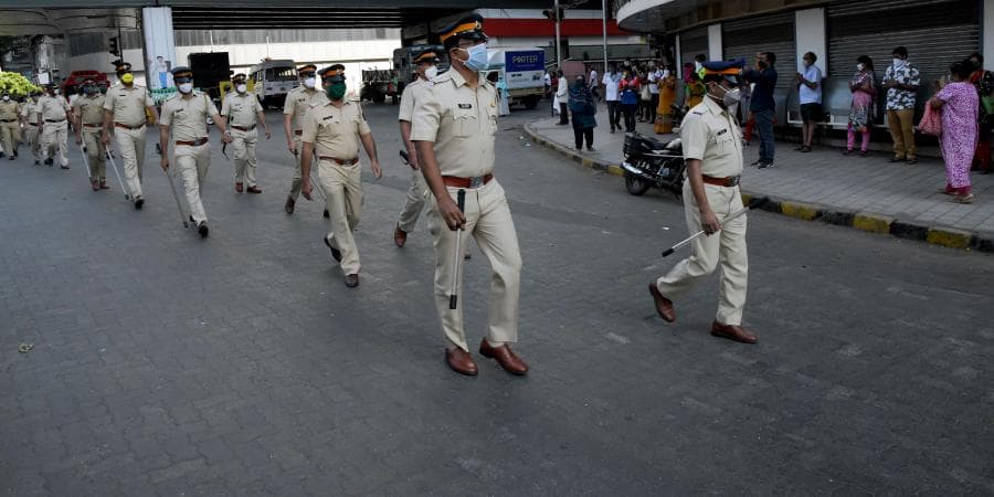 महाराष्ट्र के औरंगाबाद में नमाज रुकवाने गयी पुलिस पर पथराव, हिरासत में लिए गये 15 लोग