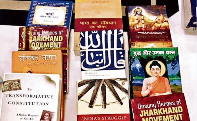 रांची : आपकी किताबें नये वर्ष में मेरा ज्ञानवर्द्धन करेंगी : हेमंत