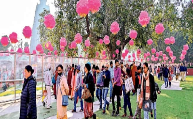 पूजा-अर्चना से नये साल का स्वागत