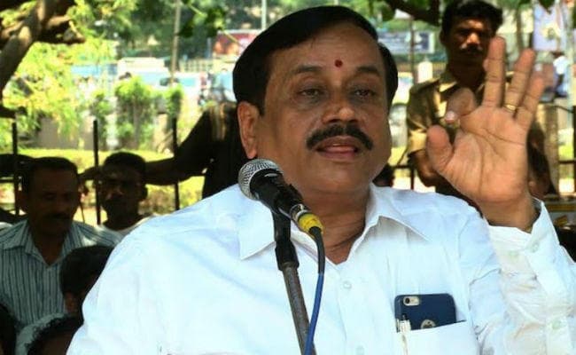 भाजपा की तमिलनाडु इकाई ने तमिल वक्ता की गिरफ्तारी की मांग को लेकर किया प्रदर्शन