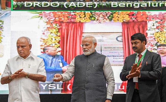 प्रधानमंत्री ने वैज्ञानिकों को किया प्रेरित, कहा-अपनी सोच को विस्तारित कीजिये