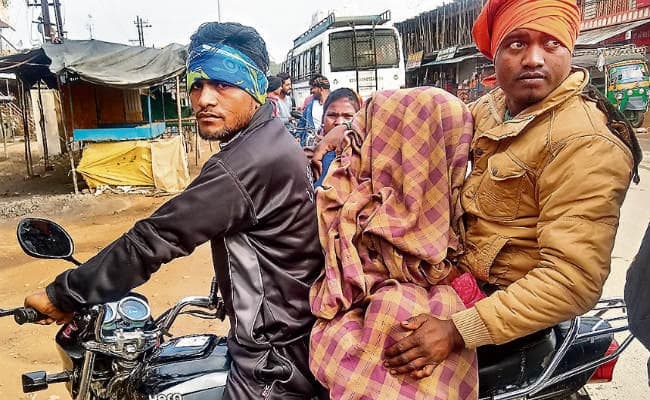 महिला ने जहर खाया, डॉक्टर ने इलाज से कर दिया इनकार