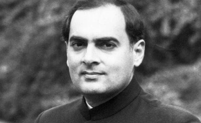राजीव गांधी के हत्यारों को रिहा न करने पर राज्यपाल को बर्खास्त करने की मांग खारिज