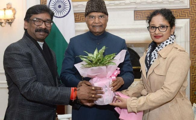 CM हेमंत ने राष्‍ट्रपति कोविंद, पूर्व राष्‍ट्रपति प्रणब मुखर्जी व केजरीवाल से की मुलाकात