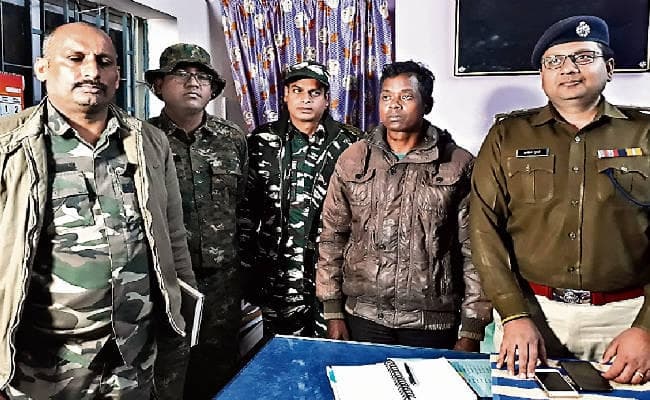 नामकुम से अगवा ग्राम प्रधान 20 घंटे बाद दशम के जंगल से बरामद