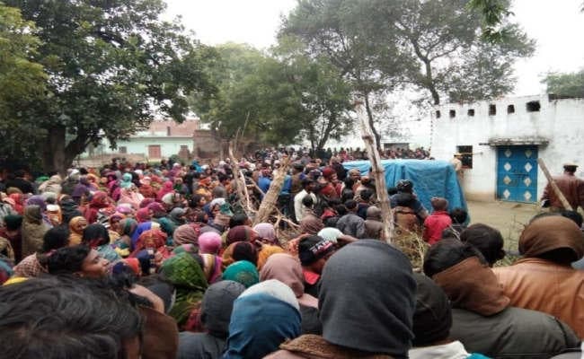 यूपीः प्रयागराज के सोरांव में एक ही परिवार के पांच लोगों की हत्या