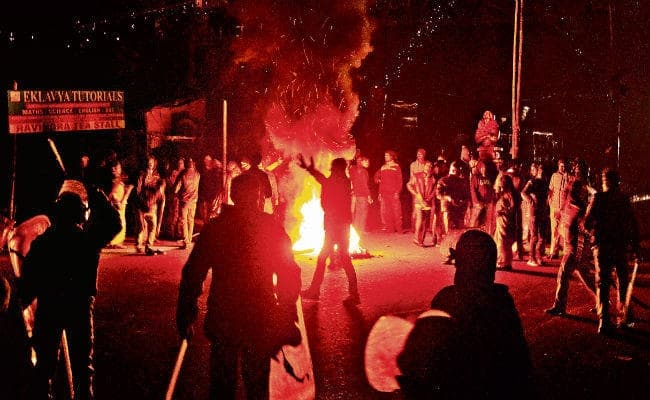 रांची : पांच घंटे तक रणक्षेत्र बना रहा लक्ष्मण महतो चौक, धार्मिक और राजनीतिक रूप देने की कोशिश