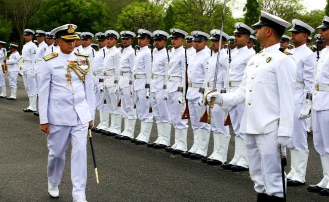 ''इंडियन कोस्ट गार्ड'' ने इन पदों पर निकाली 260 वैकेंसी, इच्छुक उम्मीदवार जल्द करें आवेदन