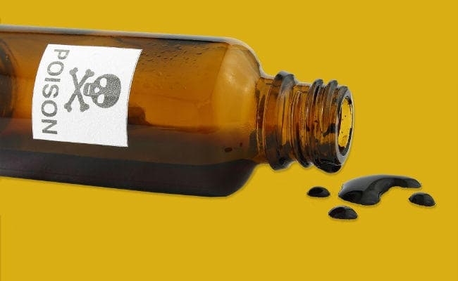 शादी का प्रस्ताव ठुकराने पर किशोरी को पिलायी जहर, मौत