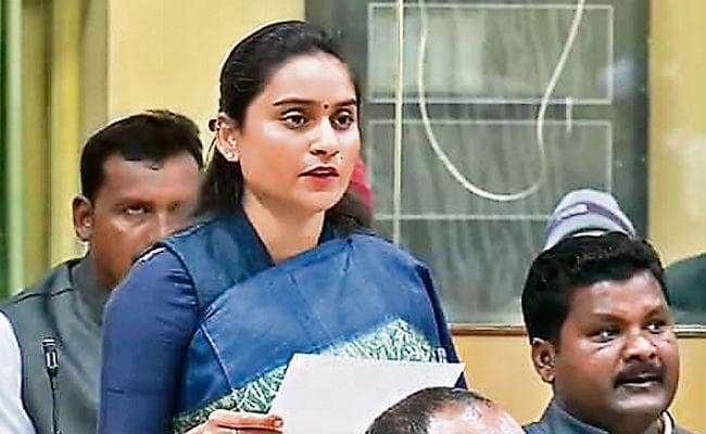 पंचम विधानसभा सत्र : 78 विधायकों में से 56 ने हिंदी में ली शपथ