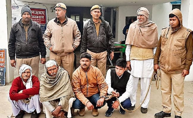 20 से 81 साल के थे खरीदार, रो-रोकर लाज बचाने की मिन्नतें कर रही थी यूपी में नीलाम की जा रही रांची की बेटी, पुलिस ने बचाया