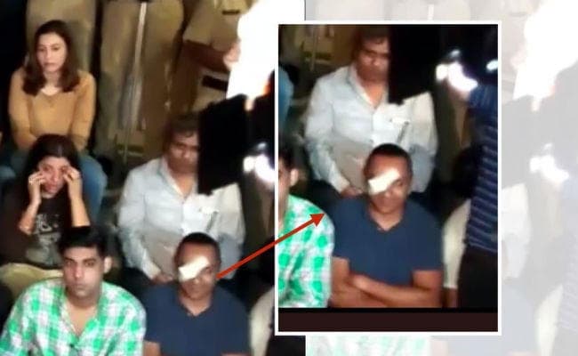 #JNUAttack : आंख में चोट के बावजूद विरोध प्रदर्शन में शामिल हुए राहुल बोस