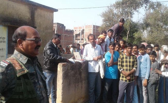 हरिहरगंज : आंगनबाड़ी केंद्र में मिला युवती का शव, जांच में जुटी पुलिस