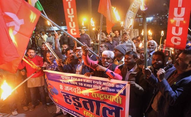 बंगाल : मजदूर संघों की हड़ताल के दौरान क्षतिग्रस्त होने वाले वाहनों के लिए छह लाख तक का बीमा