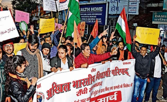 जेएनयू में हुई मारपीट की घटना के विरोध में रांची में भी लगे आजादी के नारे, एबीवीपी ने कहा- भारत माता की जय