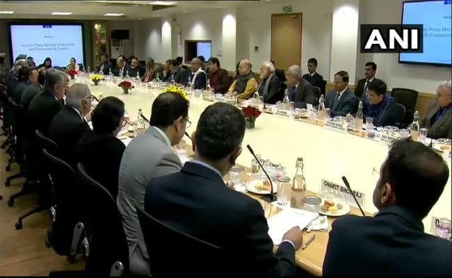 पीएम मोदी ने की नीति आयोग में अर्थशास्त्रियों और विशेषज्ञों के साथ बैठक, वर्तमान स्थिति पर चर्चा