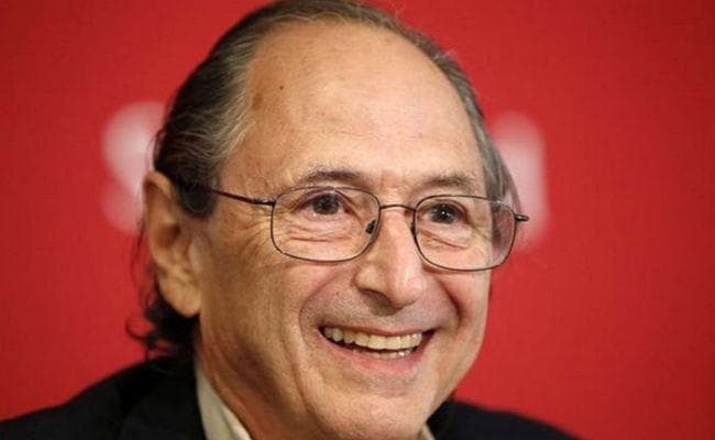 केरल में नोबेल पुरस्कार विजेता की हाउसबोट रोकने के मामले में चार गिरफ्तार