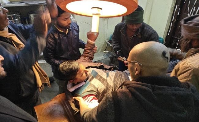 हाजीपुर : भगवानपुर में चौकीदार को गोली मार कर बाइक की लूट