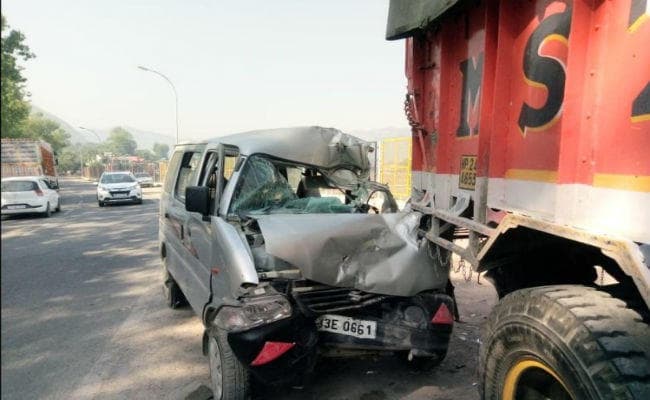 हल्दिया : ट्रक-कार में भिड़ंत, चार की मौत