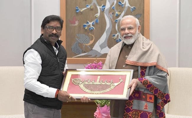 दिल्ली में प्रधानमंत्री नरेंद्र मोदी से मिले झारखंड के मुख्यमंत्री हेमंत सोरेन