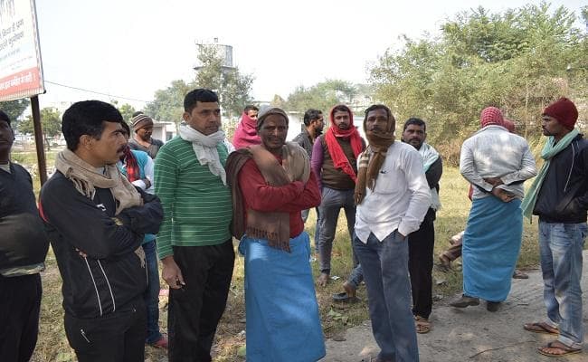 खेत में मवेशी चराने का किया विरोध तो पीट-पीटकर वृद्ध को मार डाला