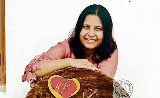 मिलिए निशि चौहान से जिसने हॉबी के लिए छोड़ दी बैंक की नौकरी